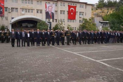 Şırnak’ta 30 Ağustos coşkusu yağmura meydan okudu