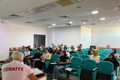 Sivas’ta ’yüzme’de aday hakem kursu başladı
