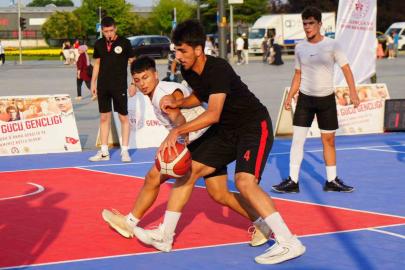 Sokak basketbolunun kalbi Samsun’da atıyor