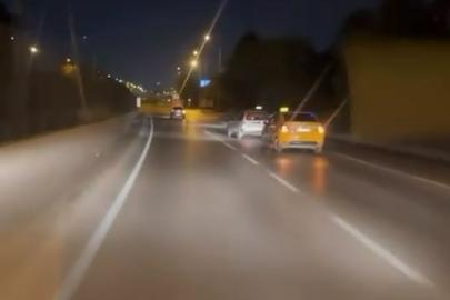 Taksiciler aracı kıskaca aldı, tehlikeli anlar kamerada