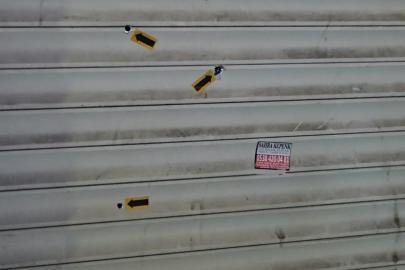 Taksiyle geldi, kuyumcu dükkanını kurşunladı: Saldırgan gözaltına alındı