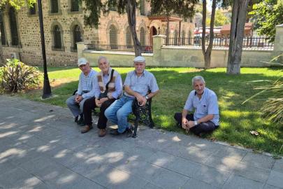 Tekirdağ’da sıcak hava bunaltıyor: Vatandaşlar gölgelik alanlara akın etti
