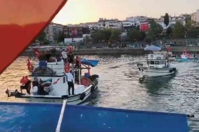 Tekneler denizde konvoy yaptı