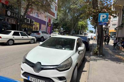 Ters yönden gelen sürücüsü uyarılara kulak asmadı