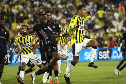 Trendyol Süper Lig: Fenerbahçe: 4 - Konyaspor: 2 (Maç sonucu)