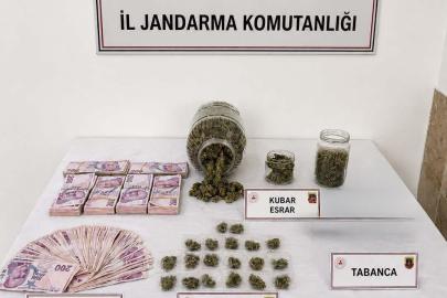 Uyuşturucu alışverişine suçüstü: 2 gözaltı