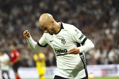 Vaclav Cerny, gollerine devam ediyor