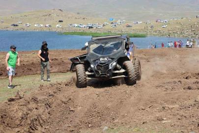 Vali Bozkurt: "Türkiye’nin en yüksek rakımlı tatlı su gölü Balık Gölü ülkemizin ortak mirasıdır"