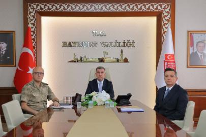 Vali Eldivan ‘Terörsüz Türkiye’ gündemli güvenlik toplantısına katıldı