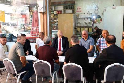 Vali Küçük, esnaflarla bir araya geldi
