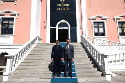 Vasip Şahin Erzurum’da
