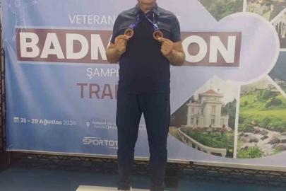 Veteranlar Türkiye Badminton Şampiyonası’nın 3’üncüsü Beypazarı’ndan
