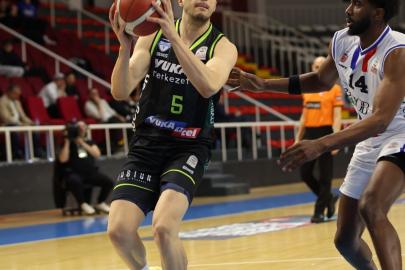 Y. Denizli Basket’da Egemen ve Mustafa Sami takımda kaldı