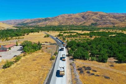 20 kilometrelik grup yolunda asfalt çalışmaları sürüyor