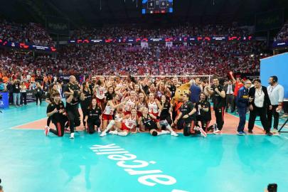 A Milli Voleybol Takımı, üst üste 2. kez Avrupa şampiyonu