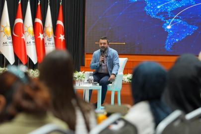 AK Parti İstanbul İl Gençlik Kolları "Diplomasi Atölyesi"ni hayata geçirdi