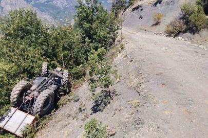 Amasya’da traktör şarampole yuvarlandı: 1 ölü, 3 yaralı