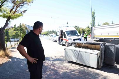 Ambulansa yol vermek isterken kazaya neden oldu