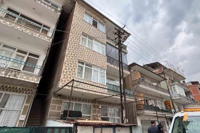 Ankara’da üç arkadaşını öldürüp intihar eden zanlının komşusu: "Polislere, ’Üç kişiyi öldürdüm, beni uyuşturucuya alıştırdılar, müebbet hapis yatamam’ dedi"