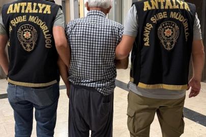 Antalya’da 157 yıl kesinleşmiş hapis cezası bulunan hükümlü yakalandı