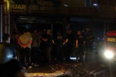 Antalya’da iki iş yerinde yangın: Alevler üst kattaki eve de zarar verdi