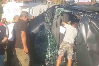 Antalya’da tur minibüsü, kamyonet ve otomobil çarpıştı: 15’i turist 17 yaralı