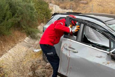 Balıkesir’de takla atan araçtaki 3 kişi yaralandı