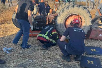 Balıkesir’de traktör ve otomobil kaza yaptı 2 yaralı