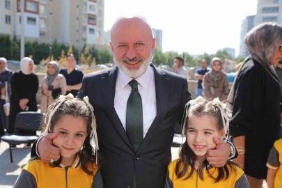 Başkan Çolakbayrakdar: "Büyük ve güçlü Türkiye’nin geleceğini inşa edecek nesiller yetiştiriyoruz"