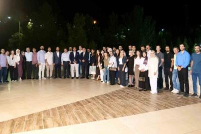 Başkan Şahin, Midyat Devlet Hastanesi yönetimi ve hekimlerle bir araya geldi
