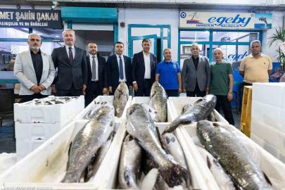 Başkan Tugay, sezonun ilk mezadına katıldı