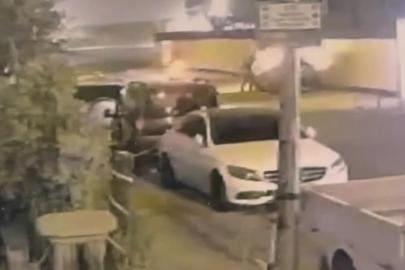 Batman’da park halindeki otomobilin kundaklanma anı kamerada