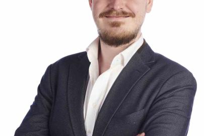 Berk Ener, L’Oréal Türkiye Ülke Kurumsal Dijital ve Pazarlama Direktörlüğü’ne atandı
