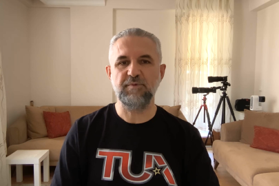 Beyaz önlükten teleskoba uzanan gökyüzü tutkusu