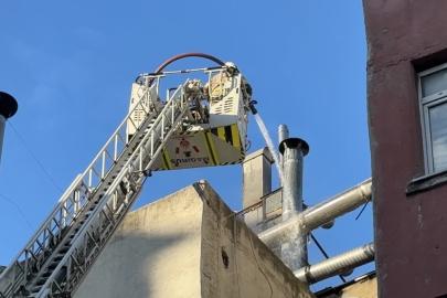 Beyoğlu’nda 6 katlı restoranda yangın