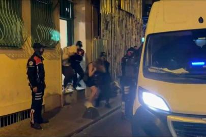 Beyoğlu’nda fuhuş pazarlığı havadan tespit edildi: 27 gözaltı