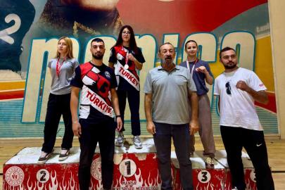 Bilecikli sporcular Muaythai Zafer Kupası’nda 8 derece elde etti