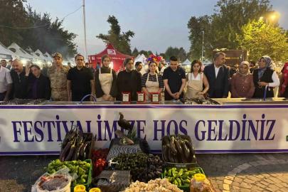 Birecik’te Kelaynak, Patlıcan ve Fıstık Festivali coşkusu