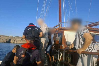 Bodrum ve Marmaris’te ticari yatlarda rahatsızlanan iki kişinin tıbbi tahliyesi yapıldı