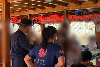 Bodrum’da gezi teknesinde rahatsızlanan vatandaşa tıbbi tahliye