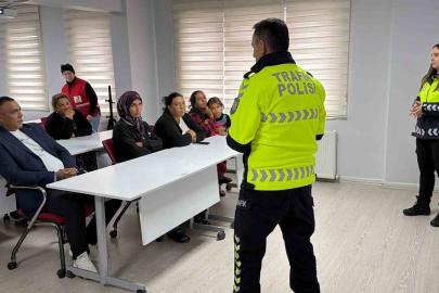 Bolu’da atık toplayıcılarına ‘güvenli patpat’ eğitimi