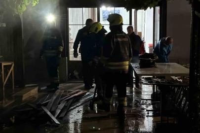 Bolu’da ikiz villanın bahçesinde çıkan yangın korkuttu