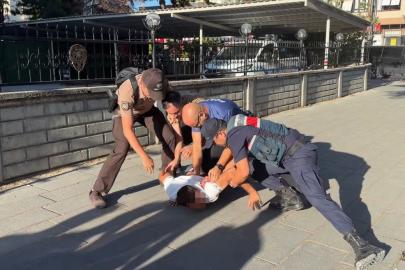 Bolu’da inşaatta başlayan kavga polis merkezi önünde devam etti