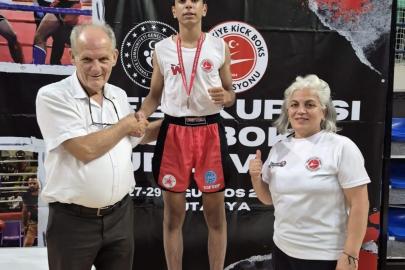 Burdurlu kick boksçulardan, Zafer Kupası’nda 10 madalya