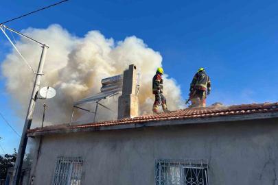 Burhaniye Hisarköy’de ev yangını paniği: İtfaiye ekipleri müdahale etti