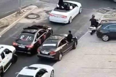 Bursa’da düğün konvoyu yolu trafiğe kapattı