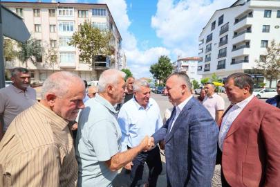 Büyükakın, Karamürsel’de vatandaşların taleplerini dinledi
