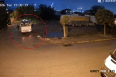 Çevreyi kirleteceklerdi, kamerayı görünce geri topladılar
