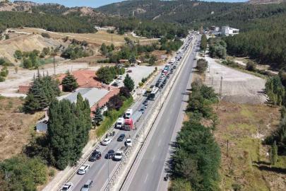 Çorum’da 3 araçlı zincirleme kaza: 5 yaralı