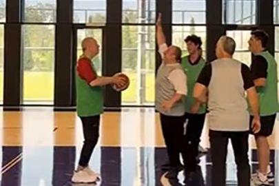 Cumhurbaşkanı Erdoğan basketbol oynadı